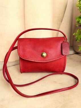 Rare Iconic Coach Vintage Chrystie  Red Leather Flap Bag Crossbody